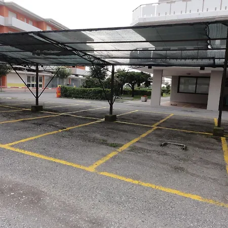 Very Comfortable Seafront Bibione