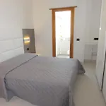 Very Comfortable Seafront Appartamento