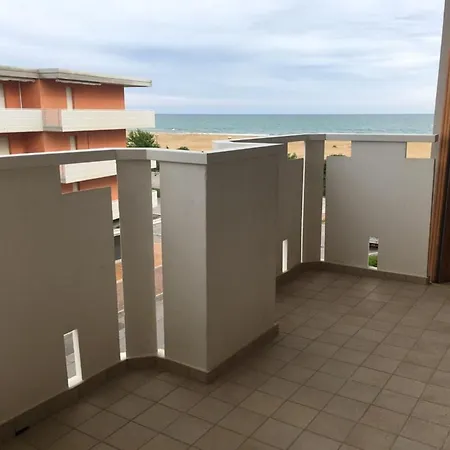 דירה Very Comfortable Seafront